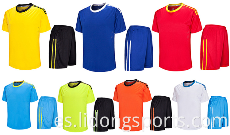 2021 Uniformes de fútbol al por mayor Plain Sublimated Sportswear Soccer Jersey establecido